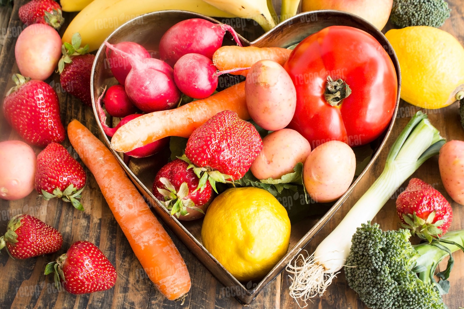 Sağlıklı bir kalp için hangi besinleri tüketmeliyi